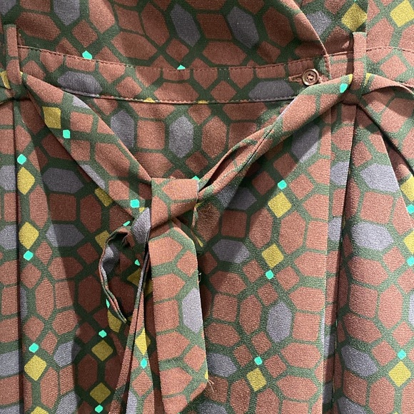 Wilfred size 2 patterned v-neck 3/4 sleeve mini dress in almost perfect cond - Picture 2 of 7